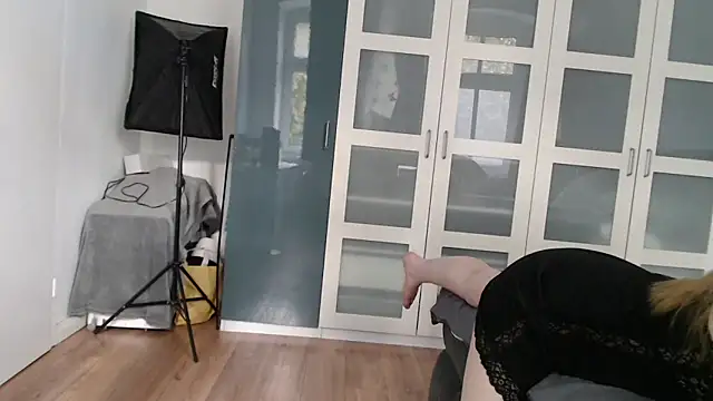 SexyJoanne online show from 09-29-25, 02:11