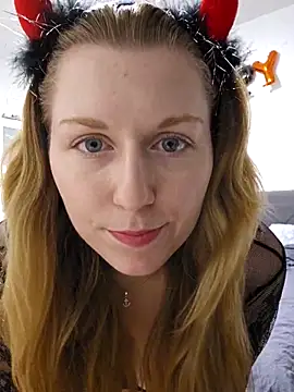 SexyJoanne online show from 10-30-25, 04:52