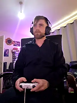 Snapshot of JACKulate31 chatting on 03-12-26, 12:11 JACKulate31 online show from 03-12-26, 12:11