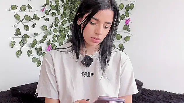 Laurensmith9 online show from 06-11-26, 02:48