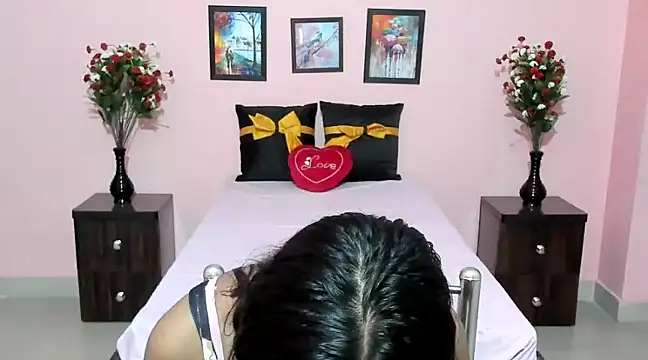 Melis Sandra online show from 02-28-25, 01:03