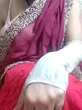 Snapshot of mallupriyapriya chatting on 02-12-25, 07:23 mallupriyapriya online show from 02-12-25, 07:23