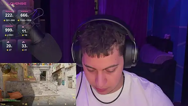 Snapshot of niklix1 chatting on 01-03-25, 01:03 niklix1 online show from 01-03-25, 01:03