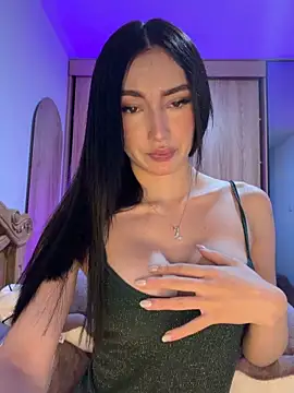 Maddy Jones online show from 01-07-26, 02:47