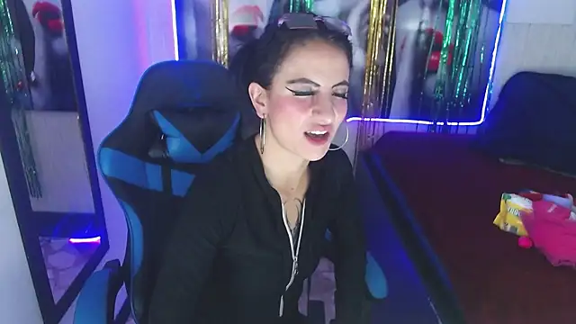 Anniee x online show from 03-22-25, 11:21