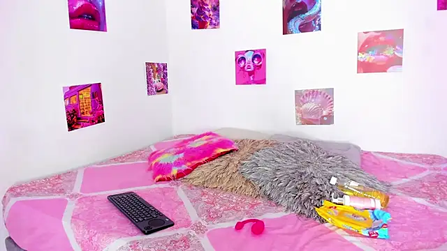 Snapshot of ebony_cutte chatting on 03-18-25, 07:53 ebony cutte online show from 03-18-25, 07:53