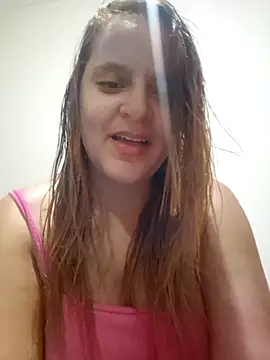 Snapshot of AliceRuivinha2 chatting on 01-15-25, 03:18 AliceRuivinha2 online show from 01-15-25, 03:18