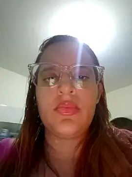 Snapshot of AliceRuivinha2 chatting on 01-16-25, 12:45 AliceRuivinha2 online show from 01-16-25, 12:45