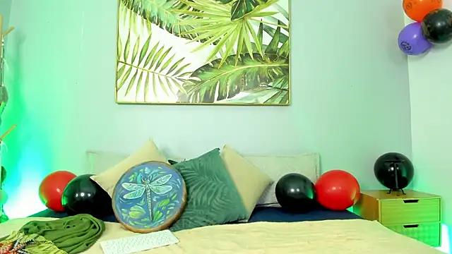 iriis rosse online show from 10-31-25, 01:34