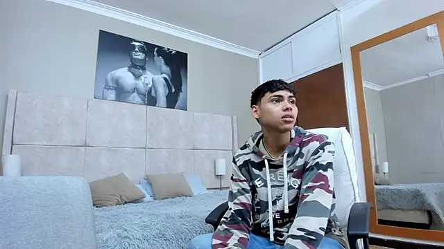 adam piarse01 online show from 10-15-25, 08:53