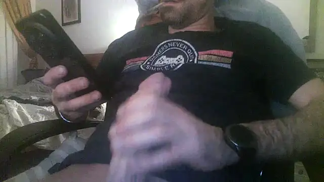 Patrickhound online show from 11-21-25, 01:15