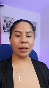 Snapshot of downsonMia chatting on 03-19-26, 11:47 downsonMia online show from 03-19-26, 11:47