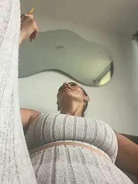 Samantha bigboobs online show from 05-31-26, 06:20