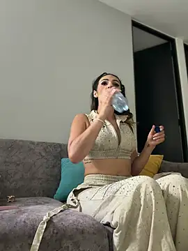Samantha bigboobs online show from 06-27-26, 11:59
