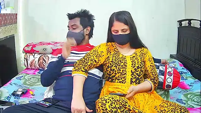 Hot Nila online show from 01-11-26, 04:06