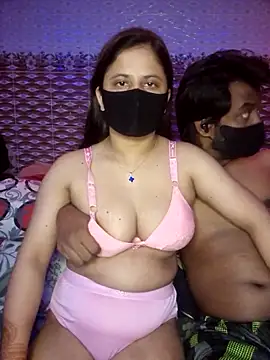 Hot Nila online show from 05-03-26, 04:18