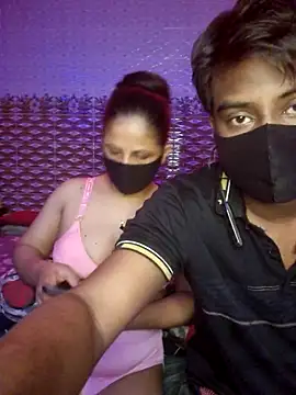 Snapshot of Hot_Nila chatting on 05-17-26, 02:31 Hot Nila online show from 05-17-26, 02:31