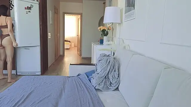 KristineEsme online show from 02-05-26, 05:34