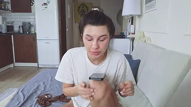 Snapshot of KristineEsme chatting on 02-13-26, 05:03 KristineEsme online show from 02-13-26, 05:03