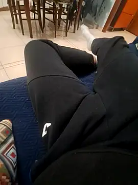 twooloverss online show from 12-14-25, 08:02