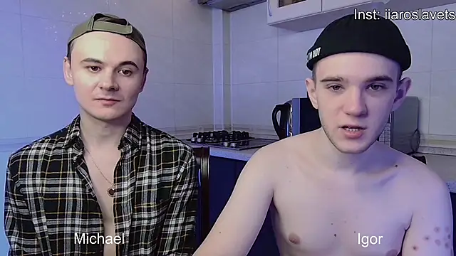 Snapshot of michael_sexdevil chatting on 01-24-25, 12:10 michael sexdevil online show from 01-24-25, 12:10