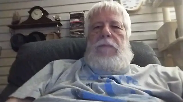 Snapshot of Futura_intx chatting on 07-04-26, 02:51 Futura intx online show from 07-04-26, 02:51