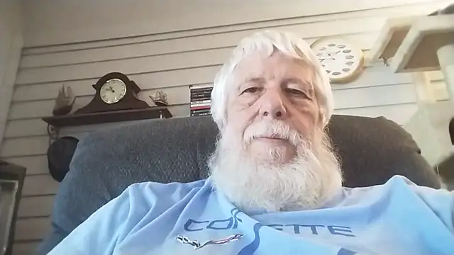 Snapshot of Futura_intx chatting on 08-07-26, 03:47 Futura intx online show from 08-07-26, 03:47