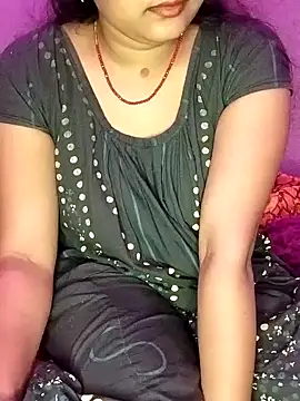 Snapshot of nikitacute23 chatting on 01-07-25, 10:11 nikitacute23 online show from 01-07-25, 10:11