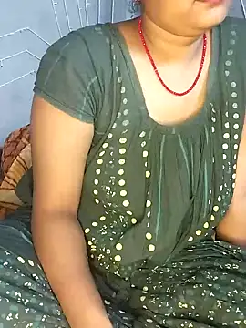 Snapshot of nikitacute23 chatting on 01-18-25, 04:53 nikitacute23 online show from 01-18-25, 04:53