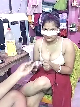 Snapshot of nikitacute23 chatting on 02-11-25, 08:05 nikitacute23 online show from 02-11-25, 08:05