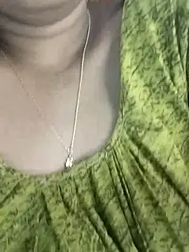 Snapshot of nikitacute23 chatting on 02-25-25, 08:47 nikitacute23 online show from 02-25-25, 08:47