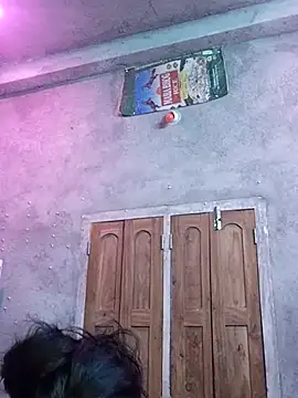 Snapshot of nikitacute23 chatting on 03-09-25, 05:17 nikitacute23 online show from 03-09-25, 05:17