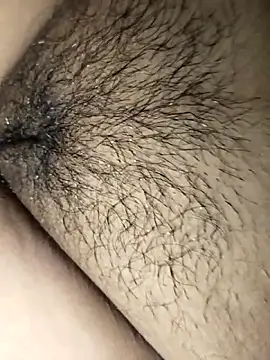 Snapshot of nikitacute23 chatting on 10-06-25, 05:32 nikitacute23 online show from 10-06-25, 05:32