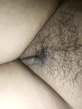 Snapshot of nikitacute23 chatting on 10-13-25, 04:40 nikitacute23 online show from 10-13-25, 04:40