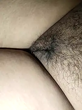 Snapshot of nikitacute23 chatting on 10-14-25, 05:58 nikitacute23 online show from 10-14-25, 05:58