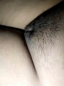 Snapshot of nikitacute23 chatting on 10-30-25, 05:24 nikitacute23 online show from 10-30-25, 05:24