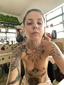 Snapshot of Izy_cute_ chatting on 02-09-25, 07:52 Izy cute online show from 02-09-25, 07:52