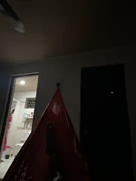 Izy cute  online show from 04-19-26, 03:06