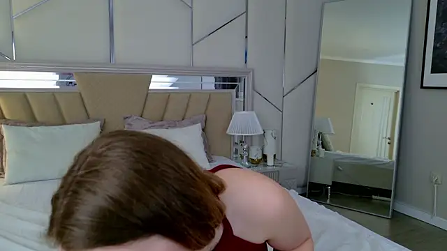 Snapshot of EllieGarson chatting on 01-31-25, 10:21 EllieGarson online show from 01-31-25, 10:21