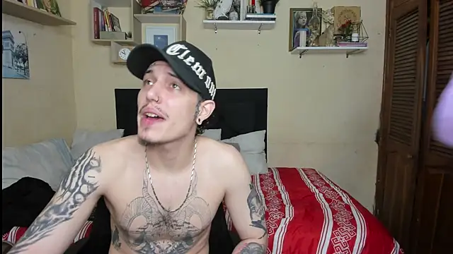 Blondandtattoofaced online show from 09-18-25, 02:57