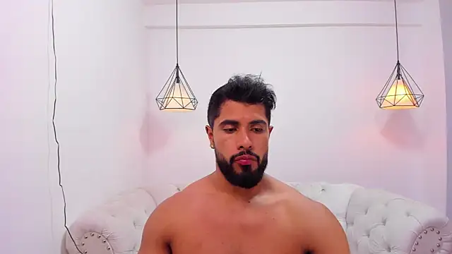 Santiago huntt online show from 12-03-24, 07:44