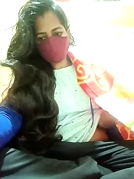 Snapshot of Pooja_cut chatting on 01-21-25, 02:00 Pooja cut online show from 01-21-25, 02:00