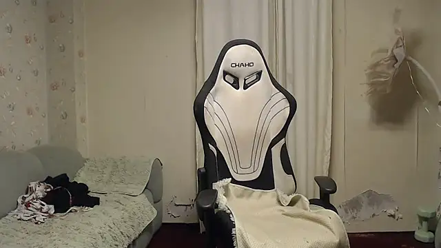 Snapshot of rama_banshi2412 chatting on 04-13-26, 09:53 rama banshi2412 online show from 04-13-26, 09:53