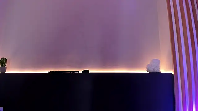 Snapshot of sara__jones_gh chatting on 03-14-25, 10:27 sara jones gh online show from 03-14-25, 10:27