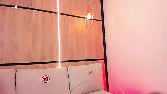 Snapshot of ashlyn_parker chatting on 09-23-25, 07:39 ashlyn parker online show from 09-23-25, 07:39