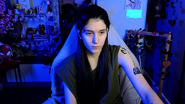 Snapshot of Hyeon_Jin chatting on 02-16-25, 09:38 Hyeon Jin online show from 02-16-25, 09:38