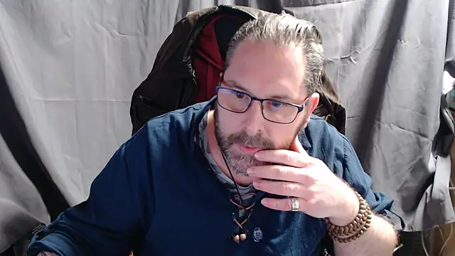 Snapshot of Streamlove77 chatting on 01-22-25, 03:18 Streamlove77 online show from 01-22-25, 03:18