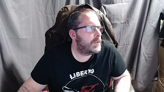 Snapshot of Streamlove77 chatting on 01-27-25, 03:39 Streamlove77 online show from 01-27-25, 03:39