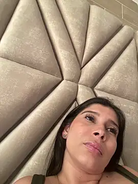 MilaRux online show from 03-09-25, 08:42