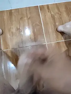 Snapshot of xandeenara25 chatting on 03-28-26, 02:33 xandeenara25 online show from 03-28-26, 02:33